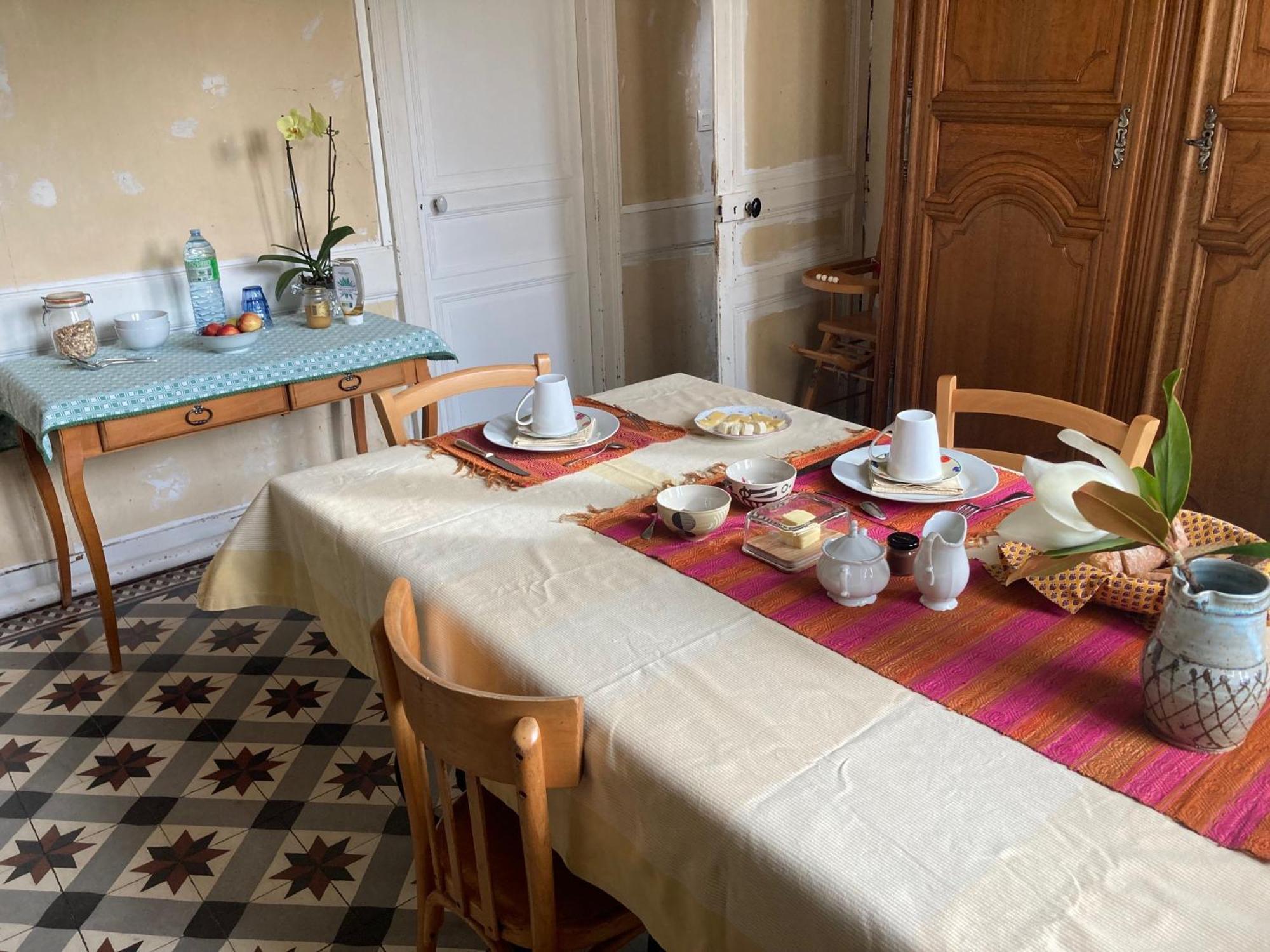 Le Poulailler Panzió Loué Kültér fotó